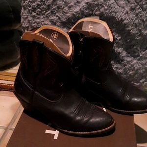 Ariat Darlin 7" cowboy boots